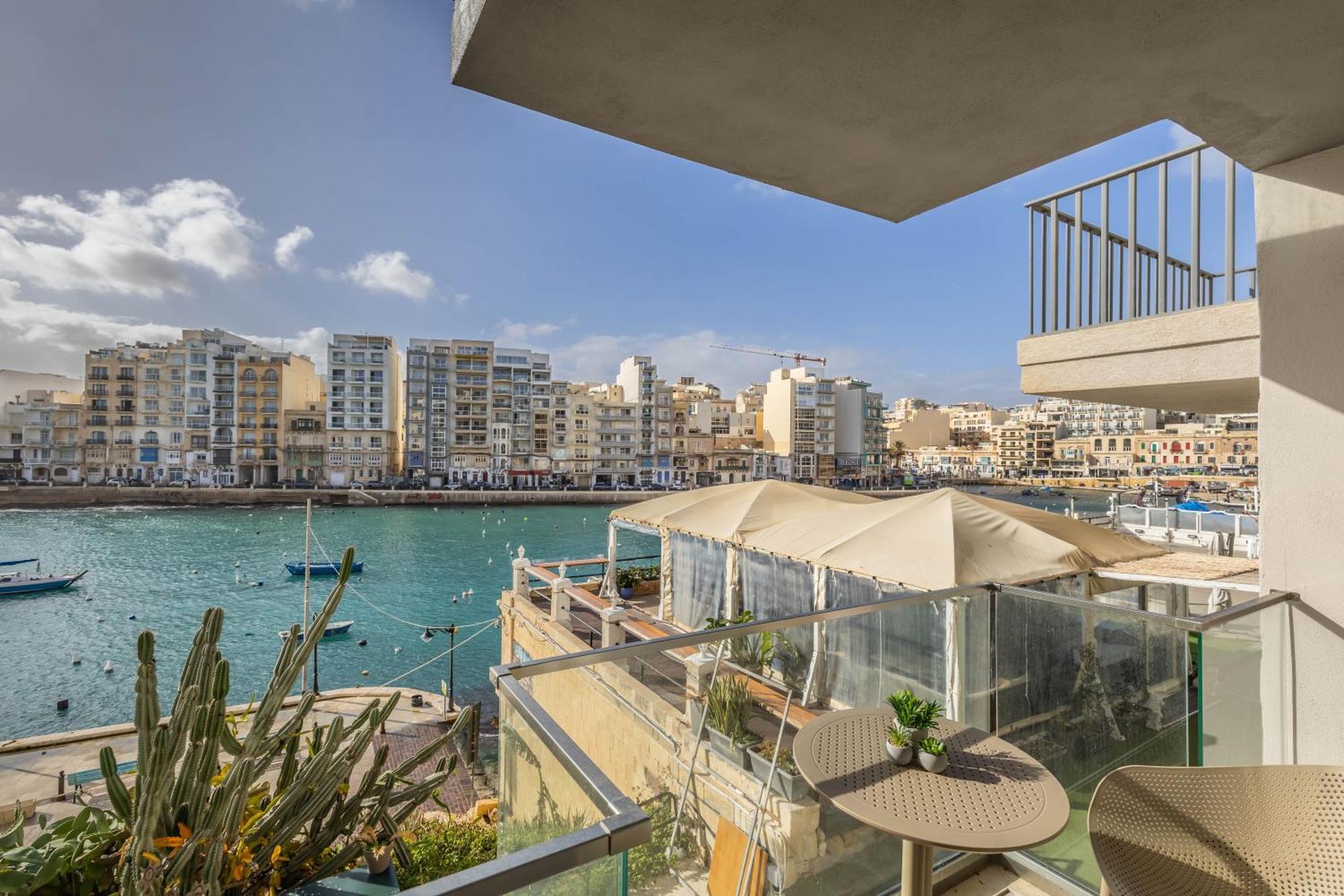 Spinola Deluxe, Stjulians Apartment Saint Julian's